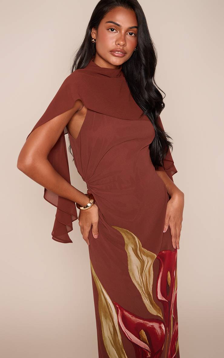 Marron Robe Longue Maxi À Superposition Cape En Mousseline Imprimé Fleuri