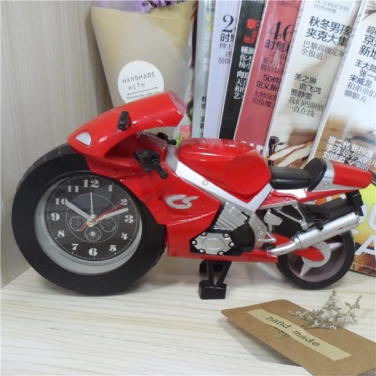 Wewoo Horloge de bureau moto rouge