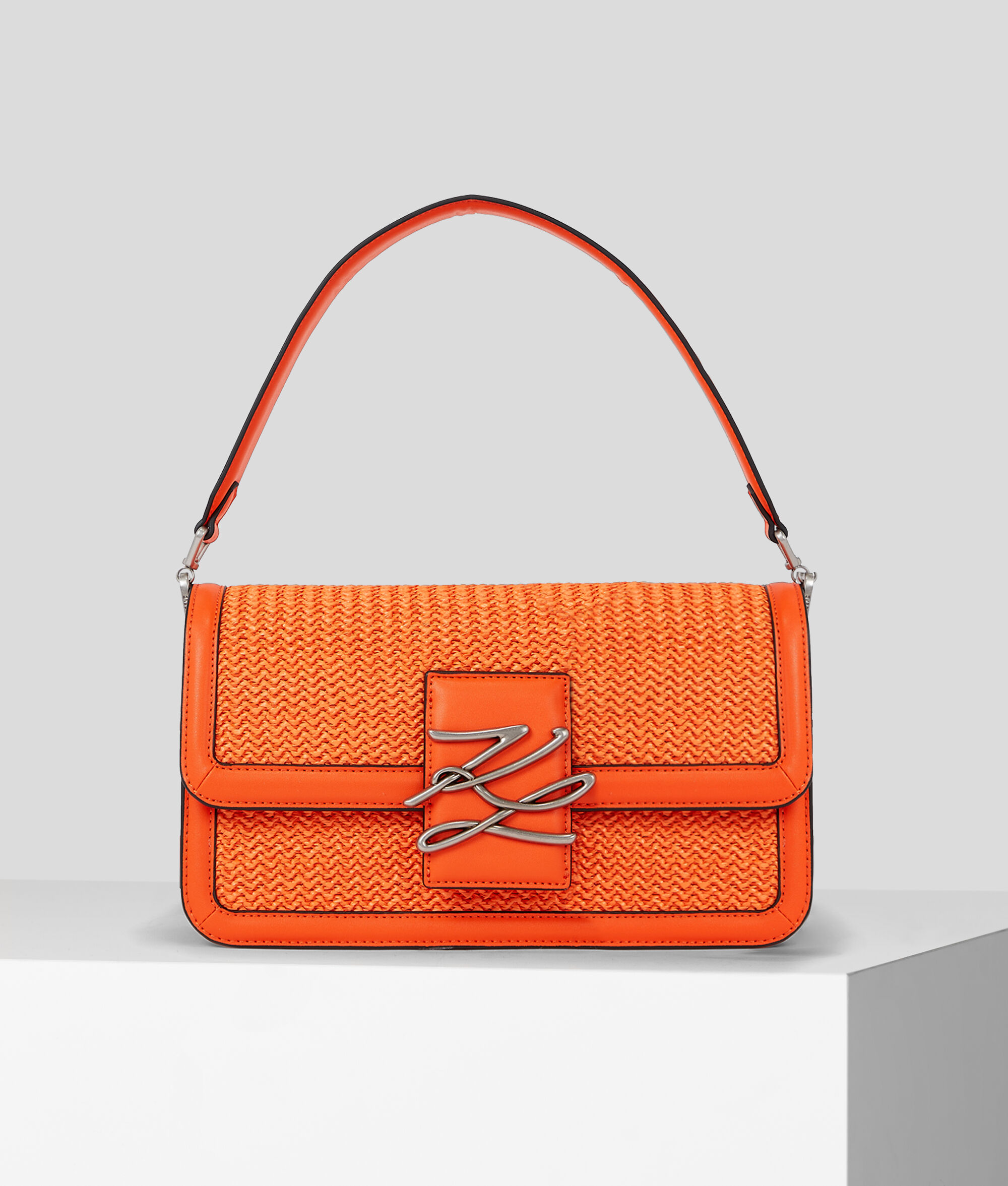 SAC PORTÉ ÉPAULE K/AUTOGRAPH EN RAPHIA