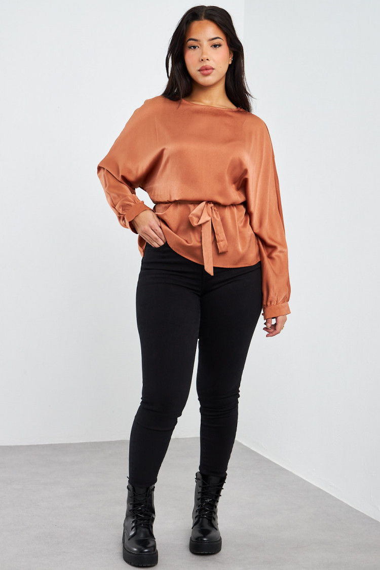 Blouse marron ceinturée