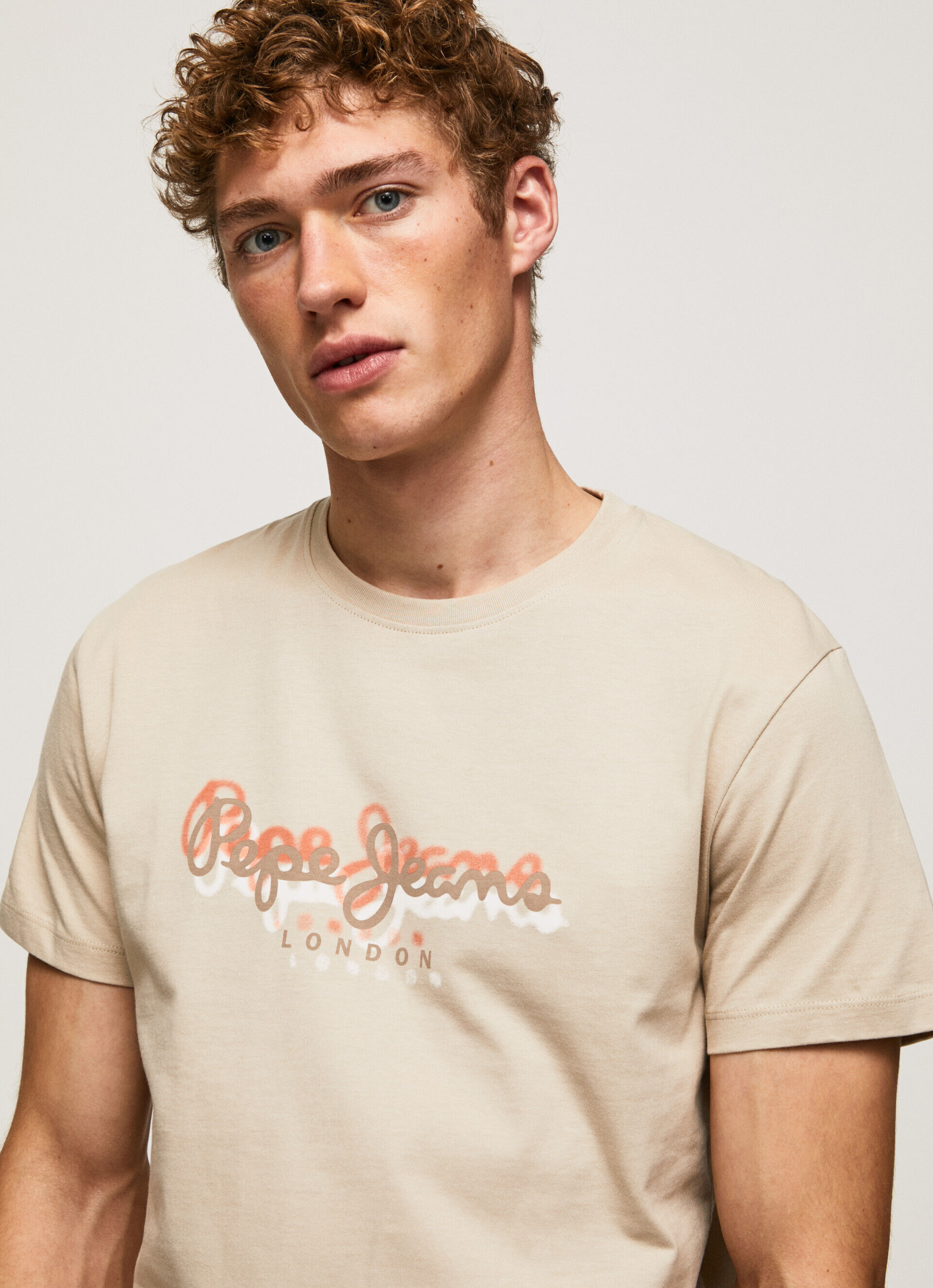 CAMISETA COM LOGOTIPO ESTAMPADO - bege malte