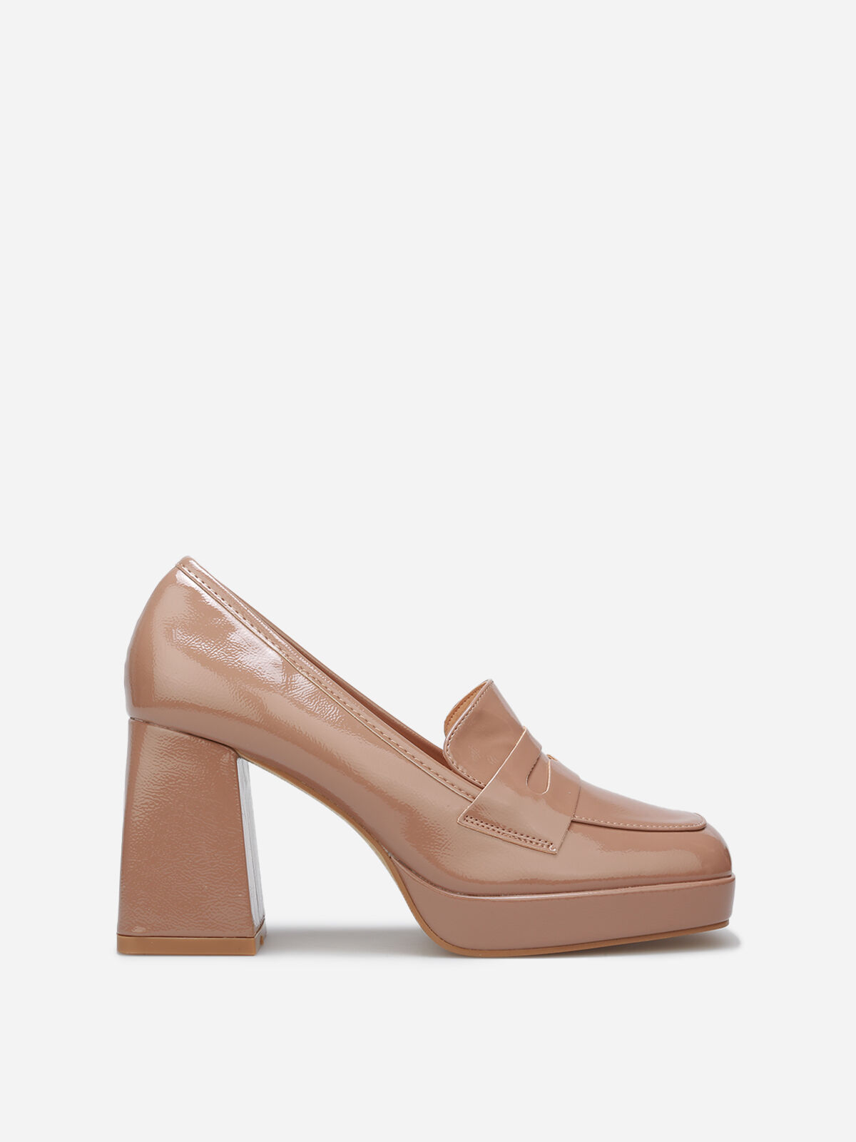 Mocassins vernis à talon- Taupe