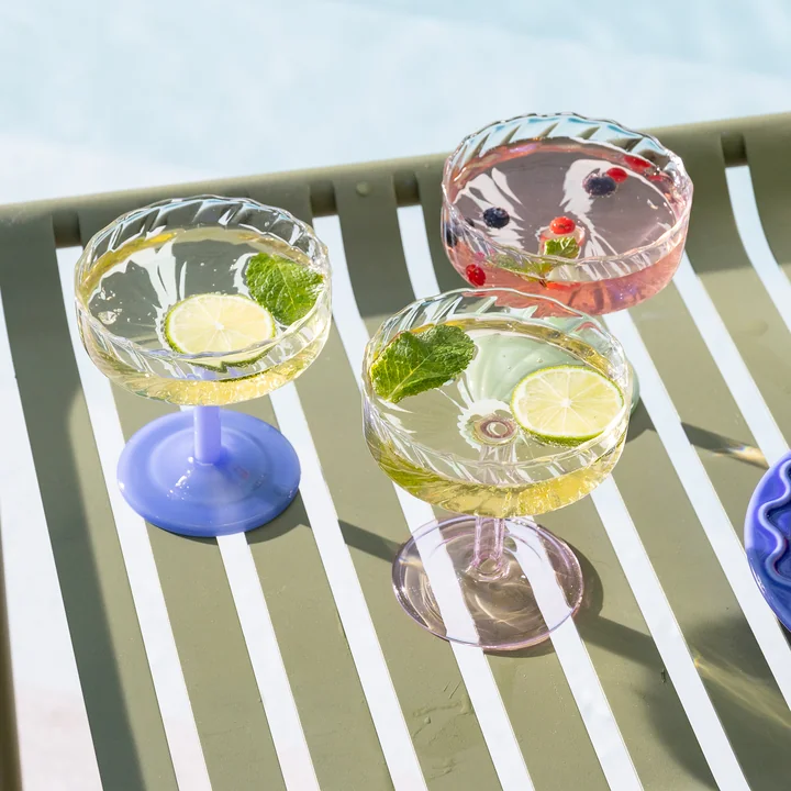 &klevering - Coupe Twirl Champagnerglas, dunkelgrün (2er-Set)