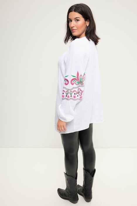 Musselin-Bluse, oversized, Tunika-Ausschnitt, Stickereien