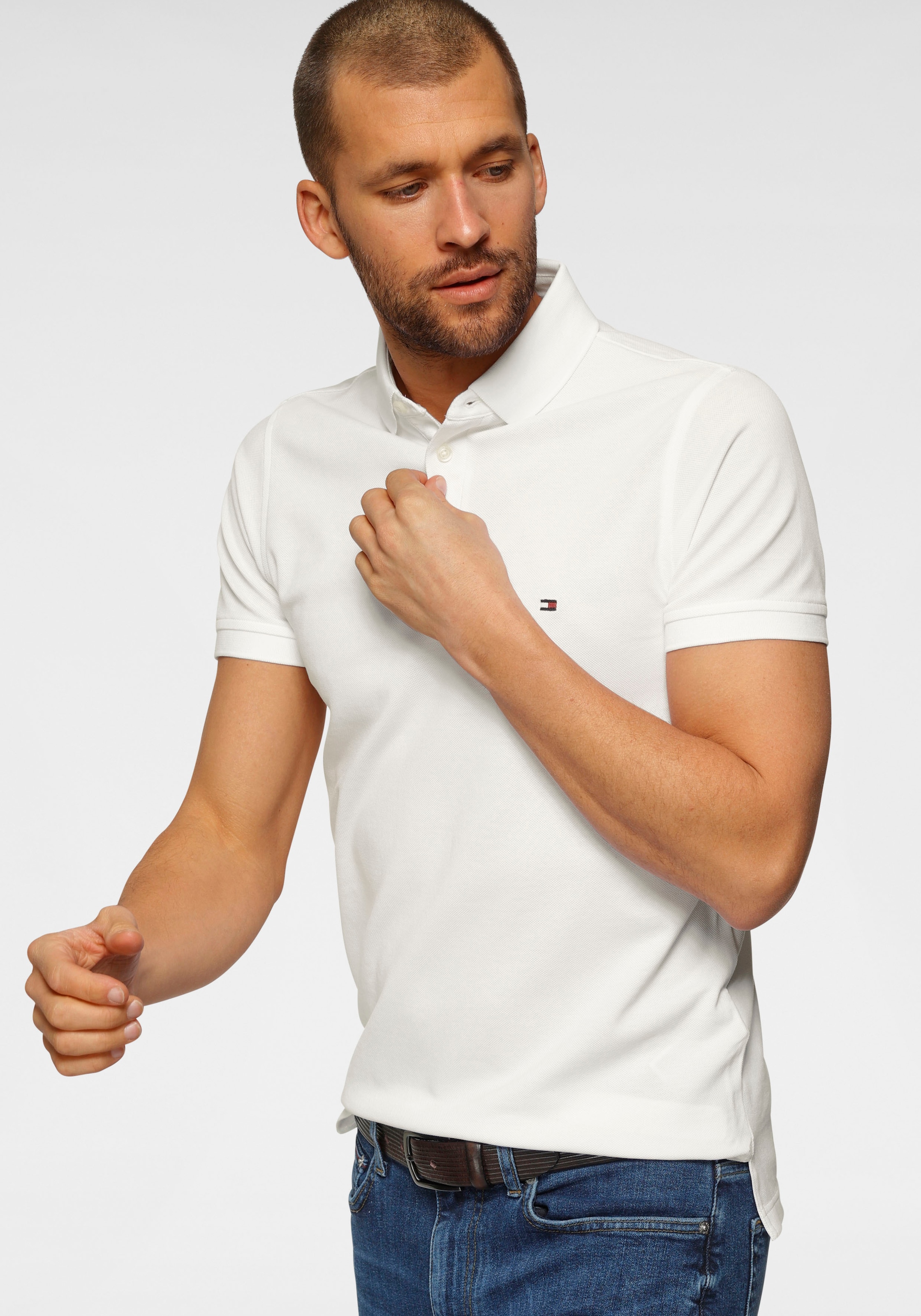 Tommy Hilfiger Poloshirt »1985 SLIM POLO mit Stickerei und Piqué-Qualität«, unifarben, casual, slim fit, Baumwollmix, Polokragen