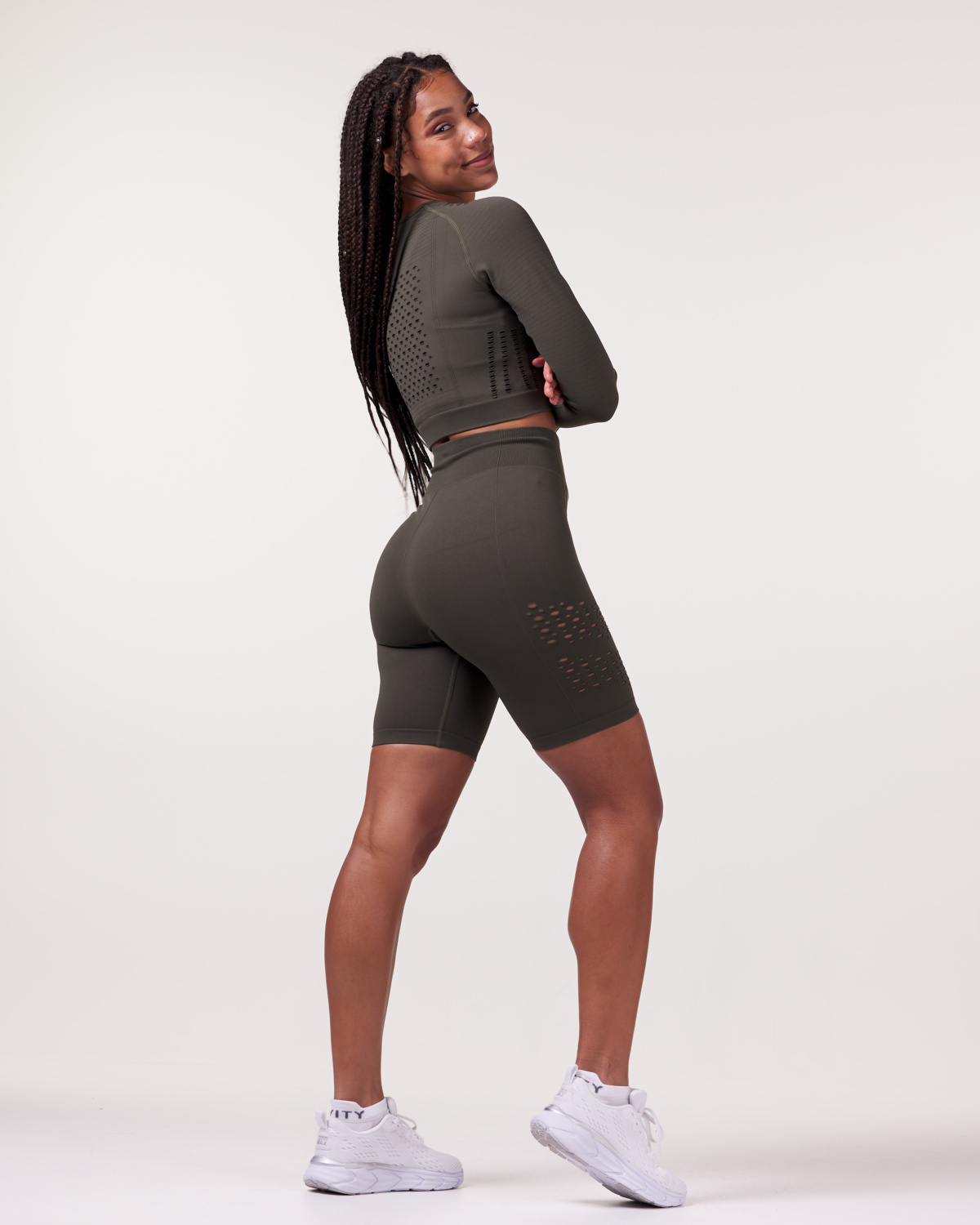 LEVITY Fade Mesh Seamless Shorts Green Forest