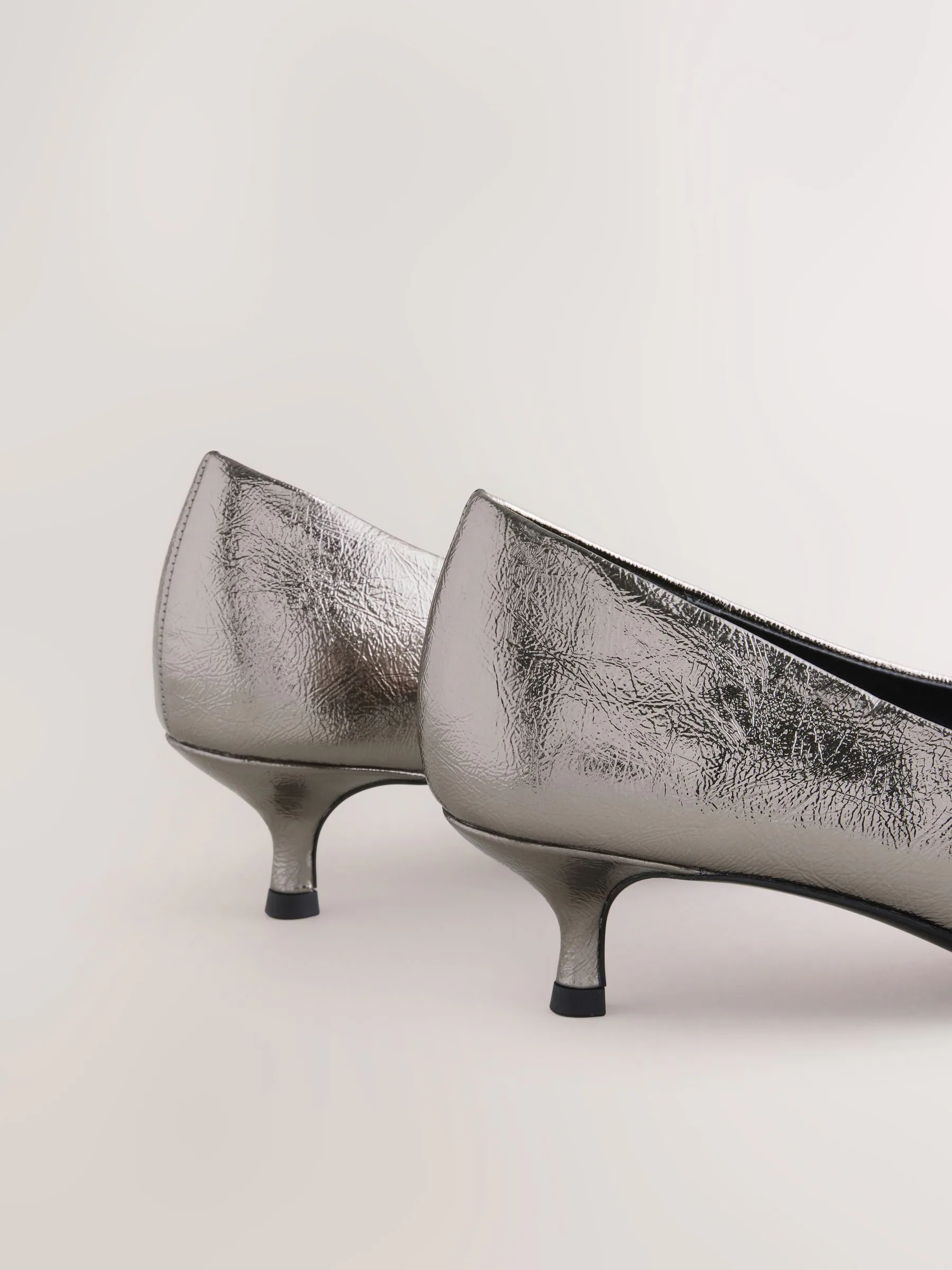 Tin - Puntige lage naaldhakken schoenen