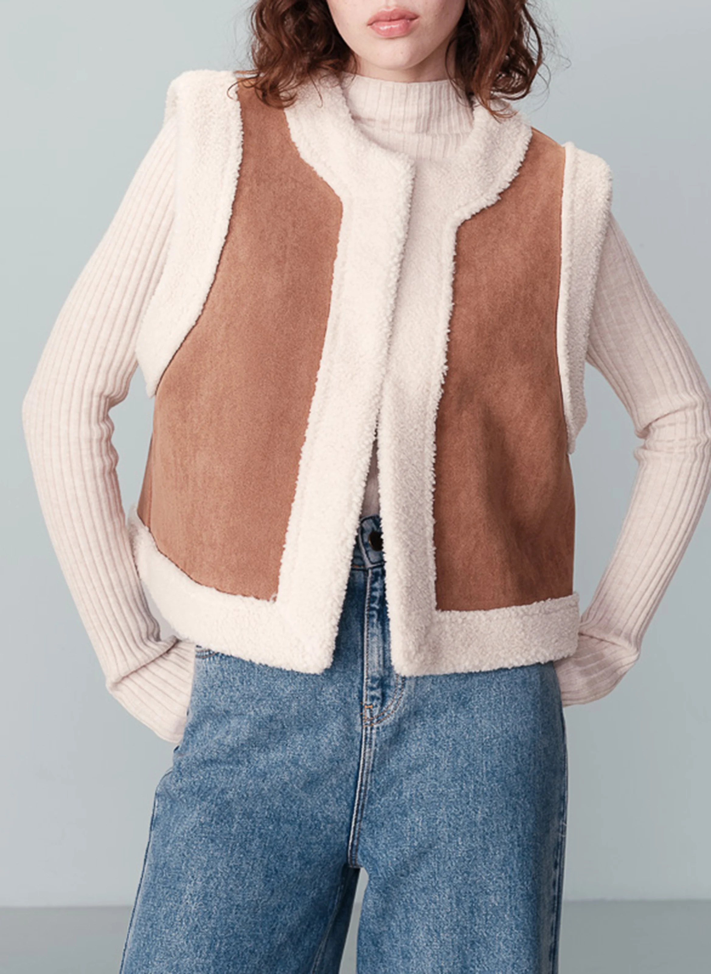 NOE - Veste sans manches col rond droite | Marron