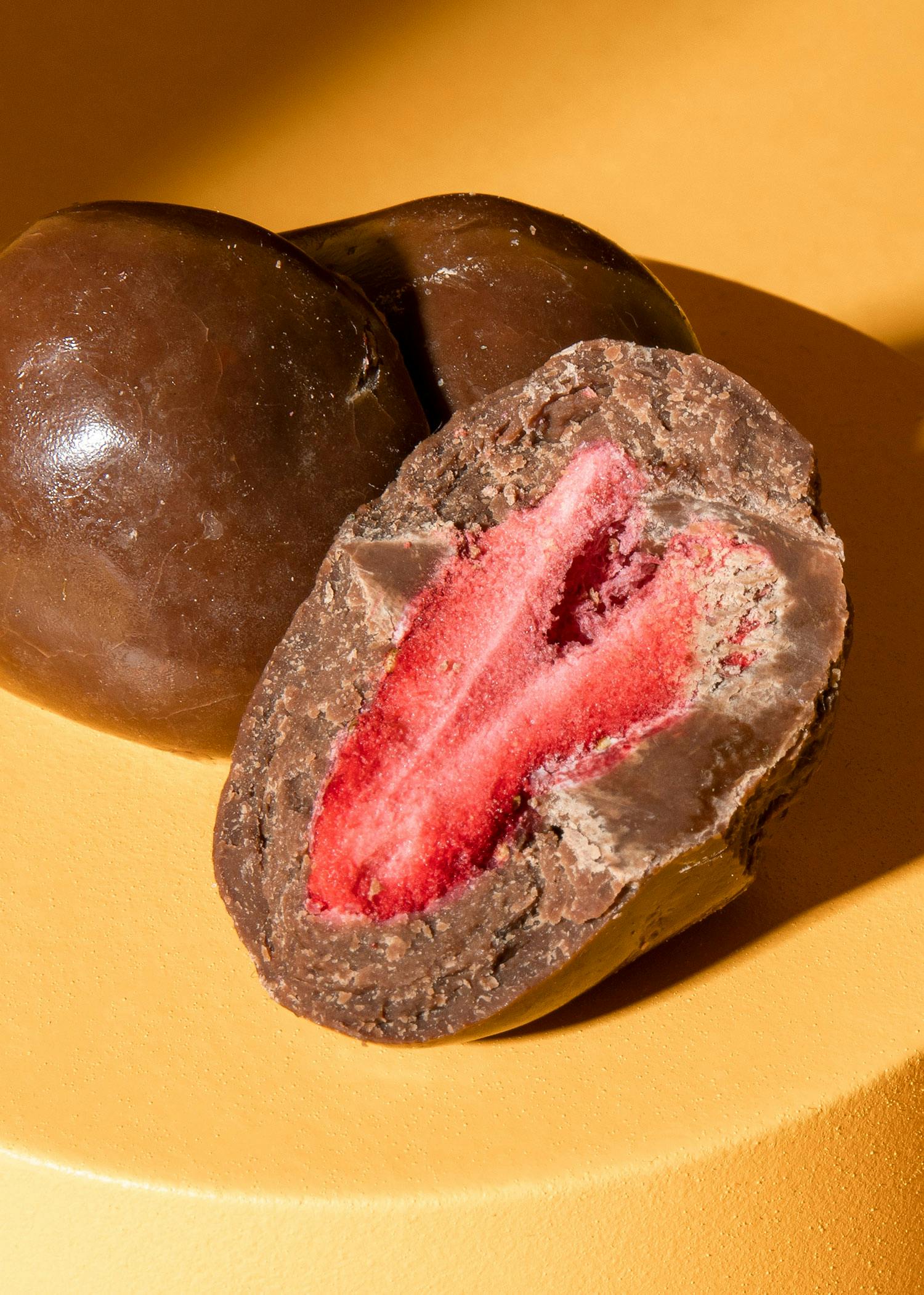 Gefriergetrocknete Erdbeeren in Milchschokolade 1 kg