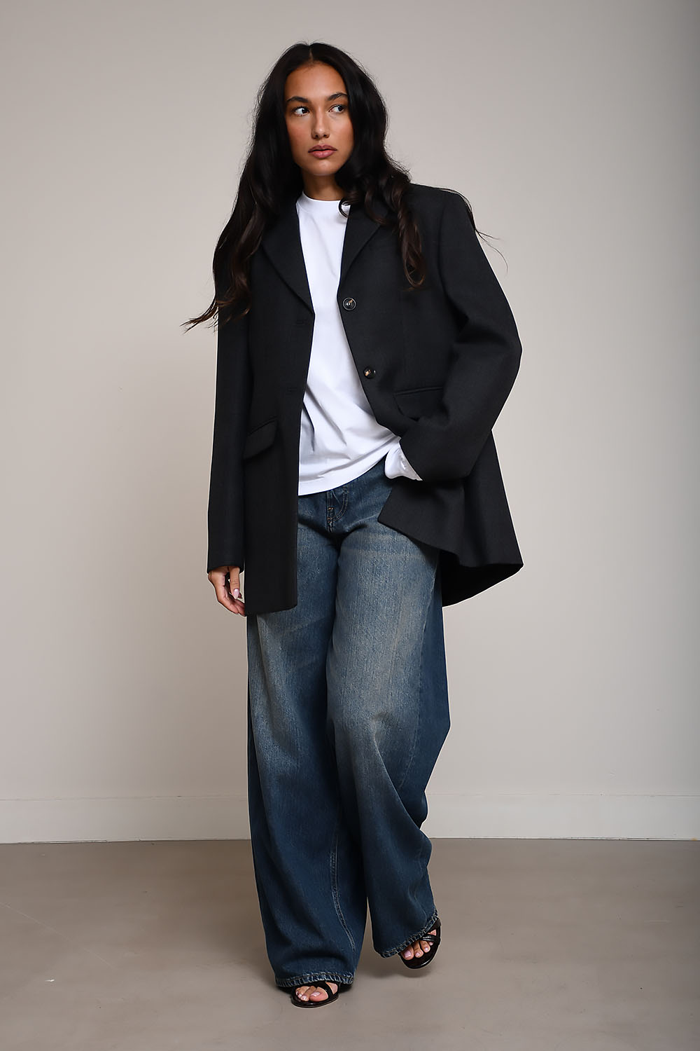 Wool suiting blazer
