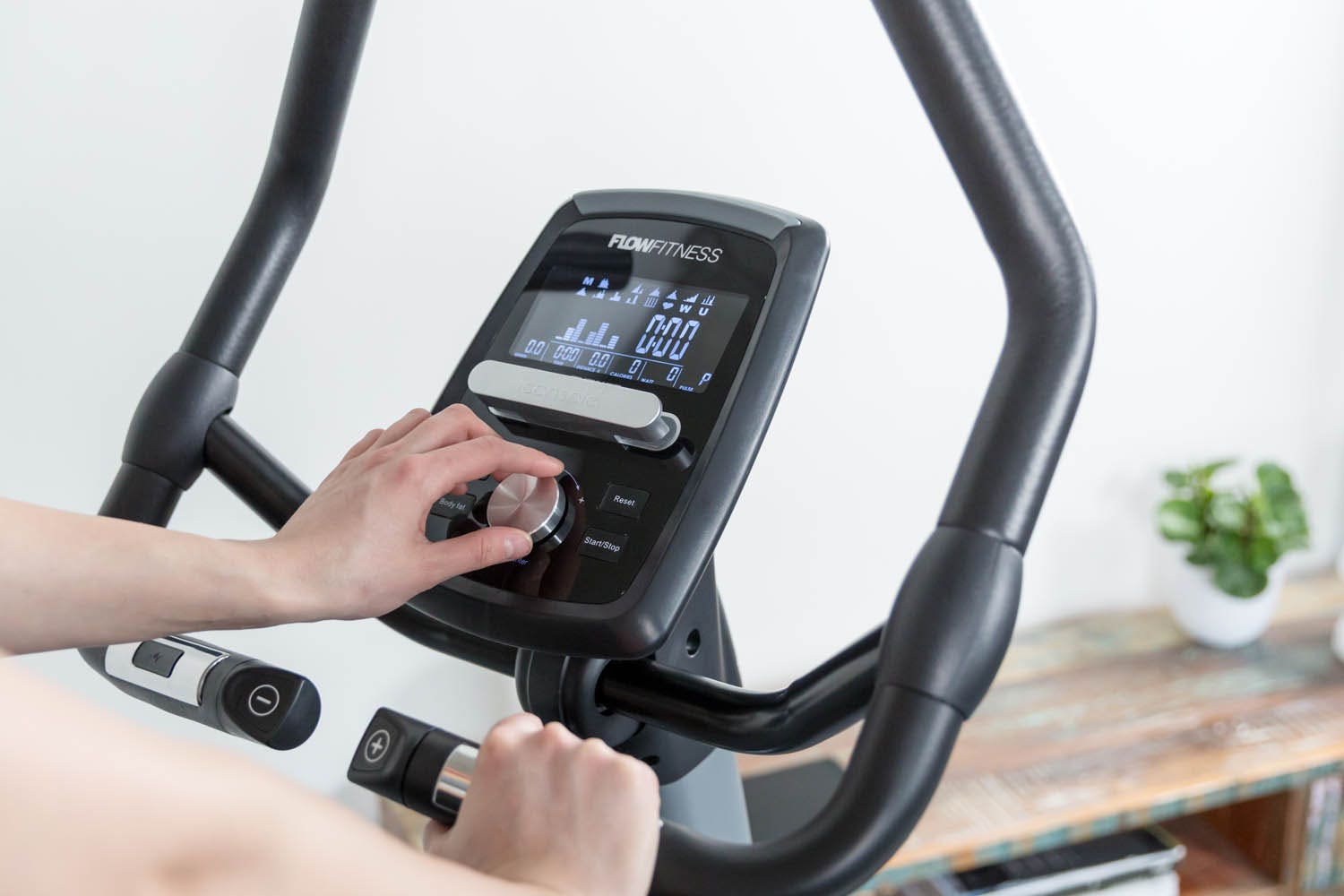Flow Fitness  DHT2500I Hometrainer