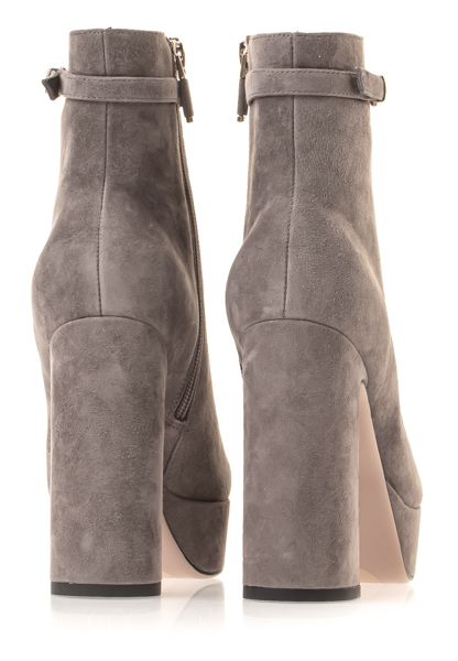 Lola Cruz Ankle Boots