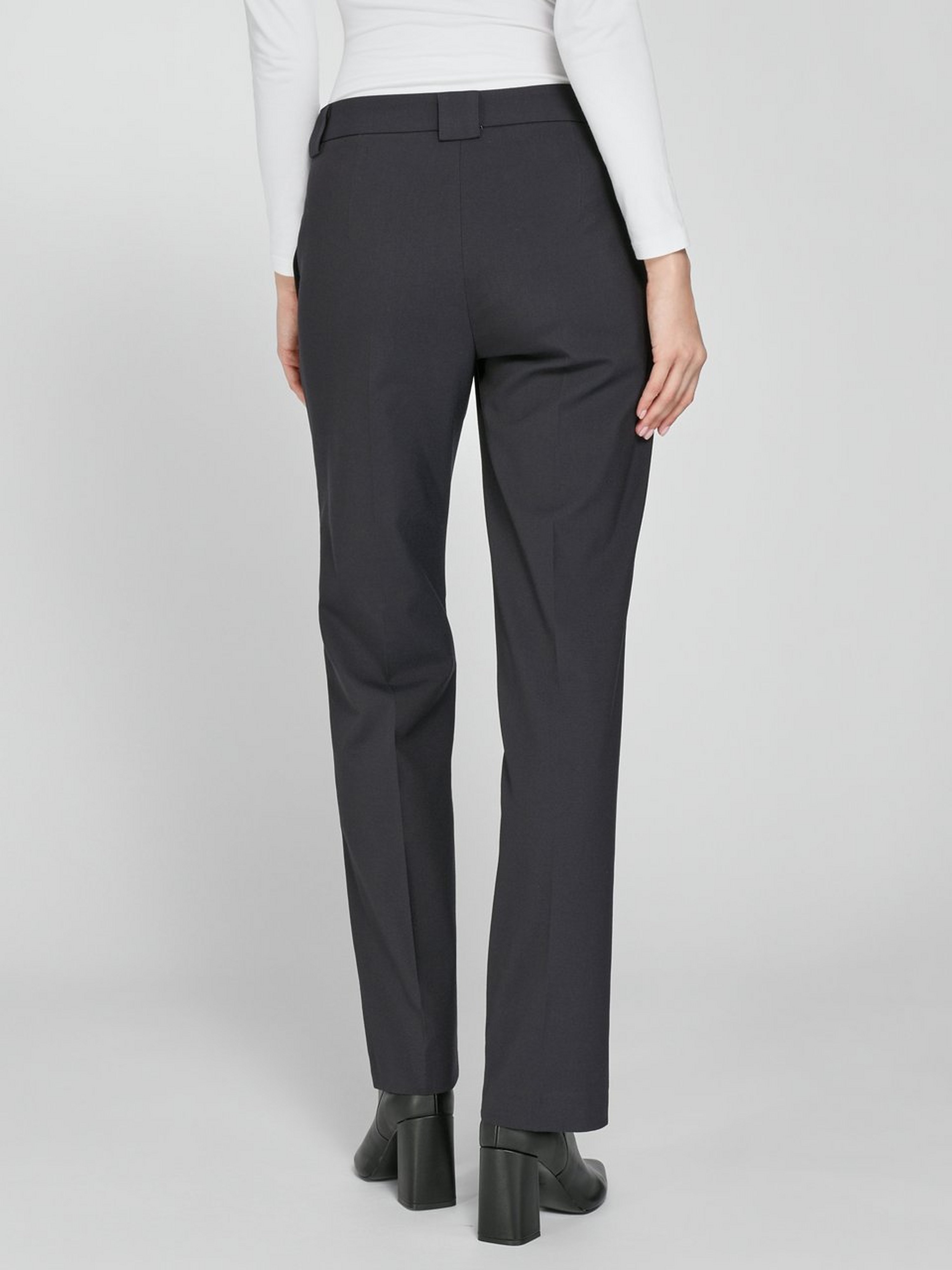 Hose Passform Cornelia