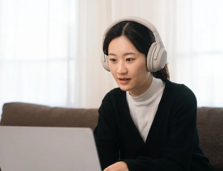 Final Audio UX2000 Crème Casques Bluetooth
