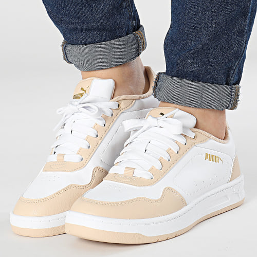 Baskets Femme Court Classy 395021 Puma White Cashew Puma Gold