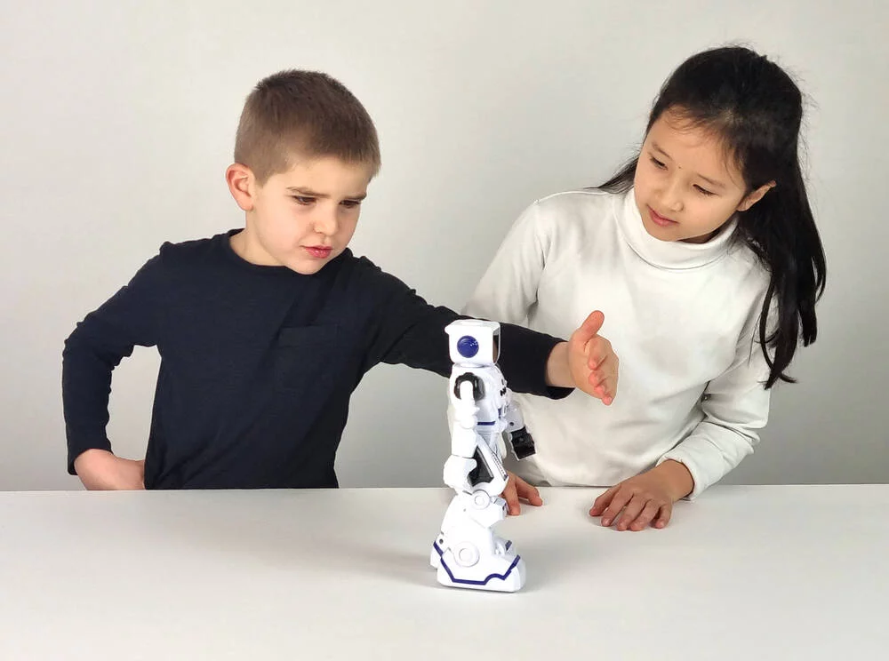 ROBOT MARKO