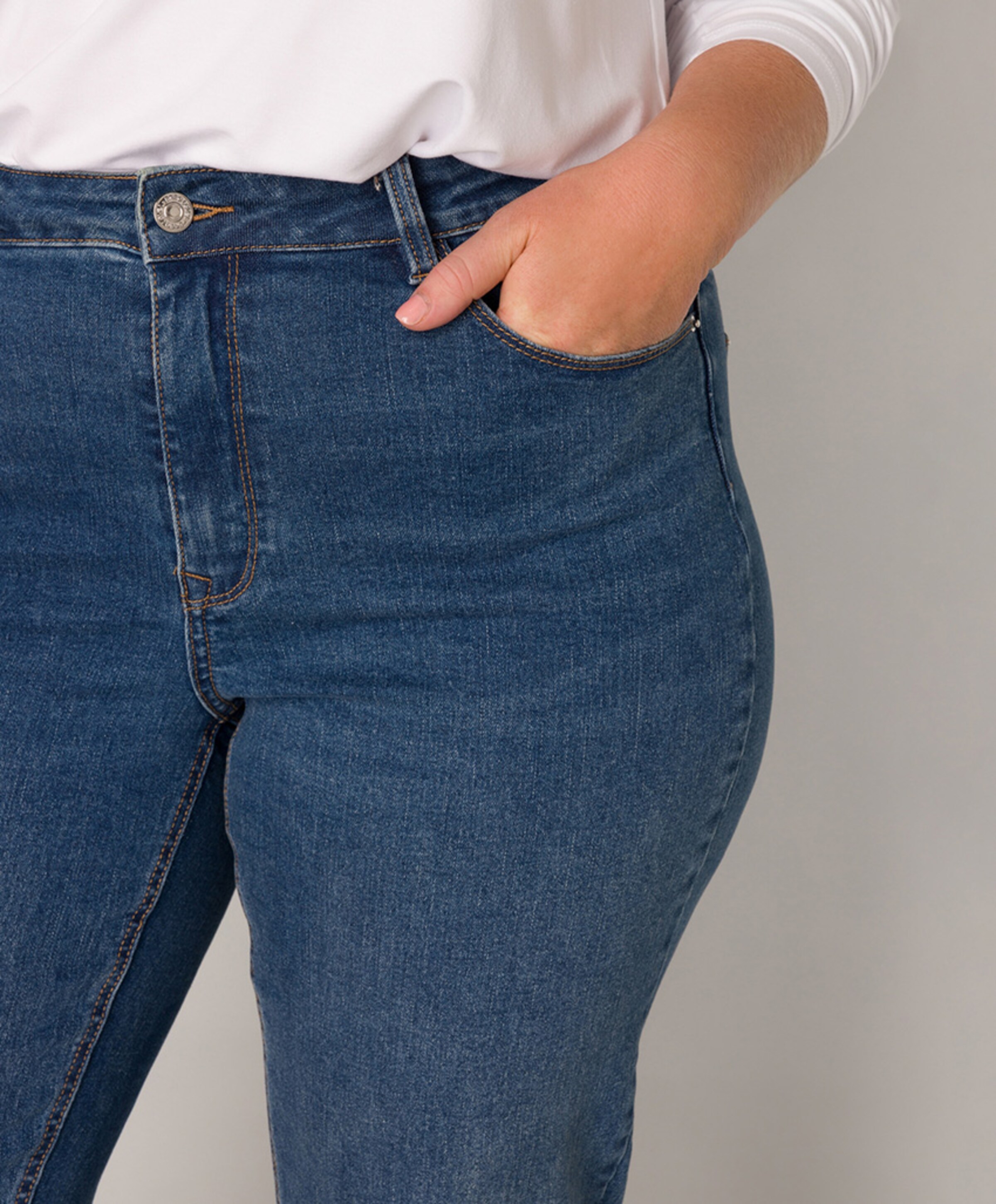 Base Level Curvy Annelia dames jeans blauw