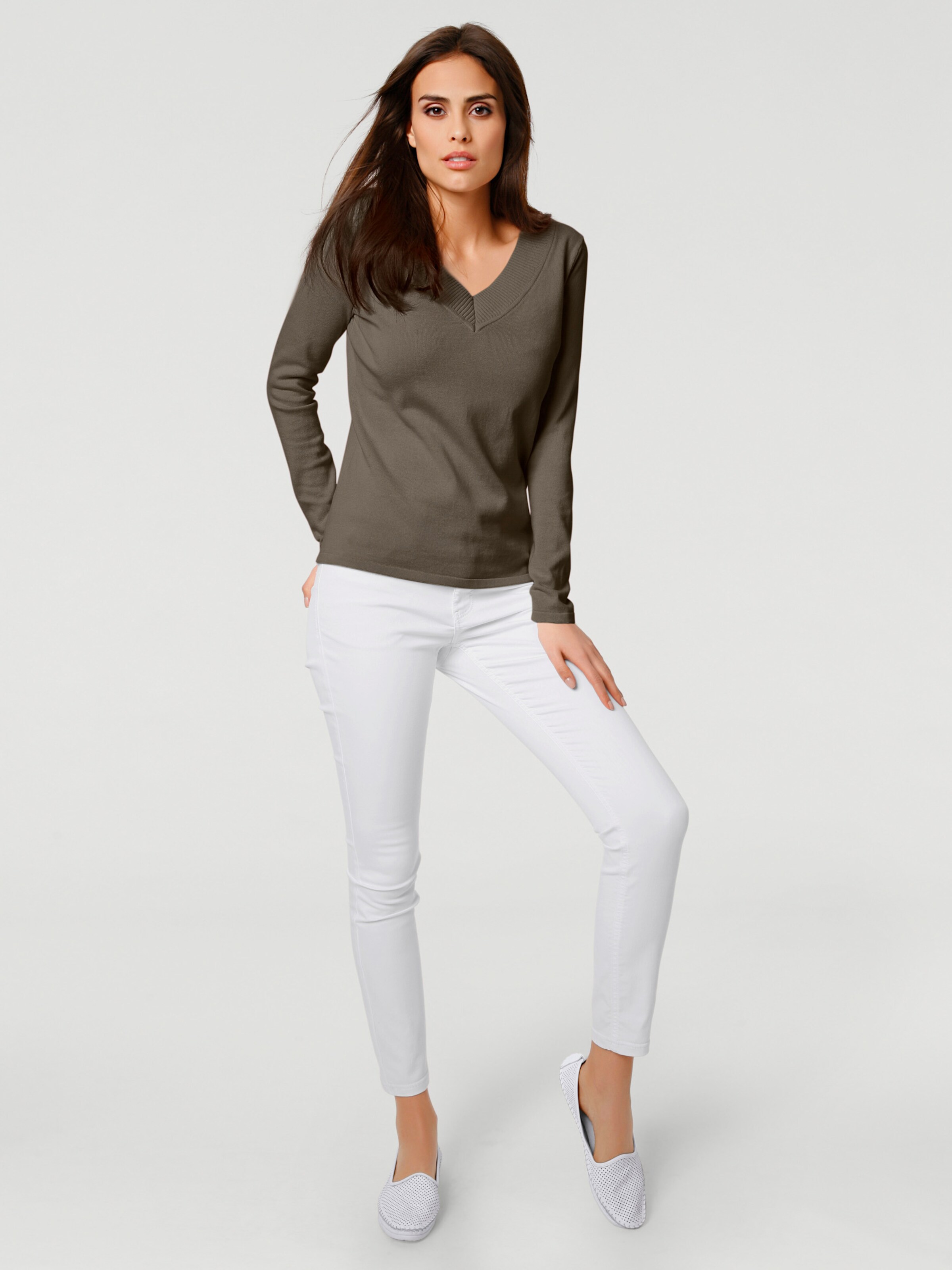 V-Pullover