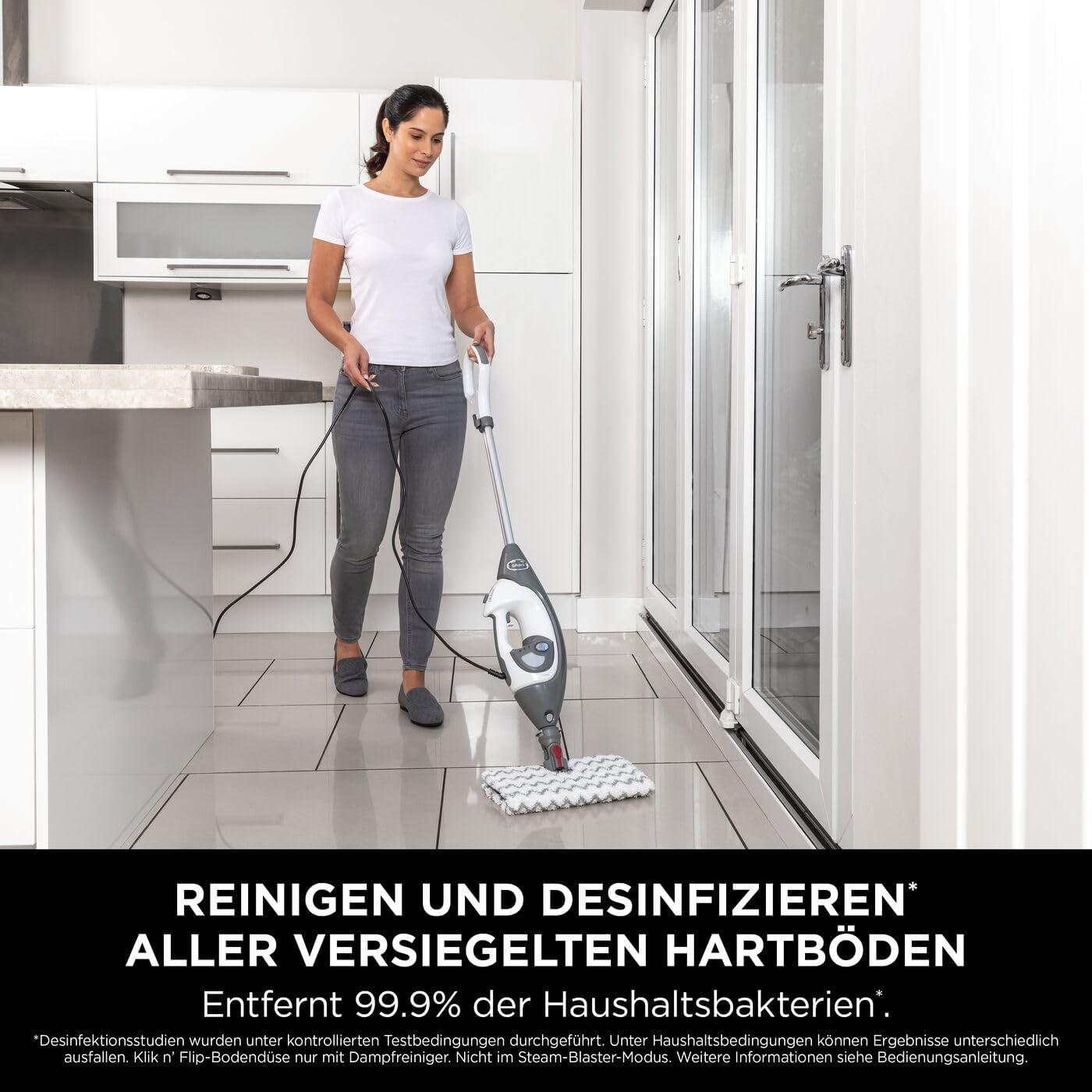 Shark Klik n' Flip Dampfreiniger, Boden- und Handreiniger, Dampfreiniger für Hartböden, Fliesen, Oberflächen, Wasserhähne und Glas, 5 Zubehörteile, 2 Einstellungen, Grau/Weiß S6005EU