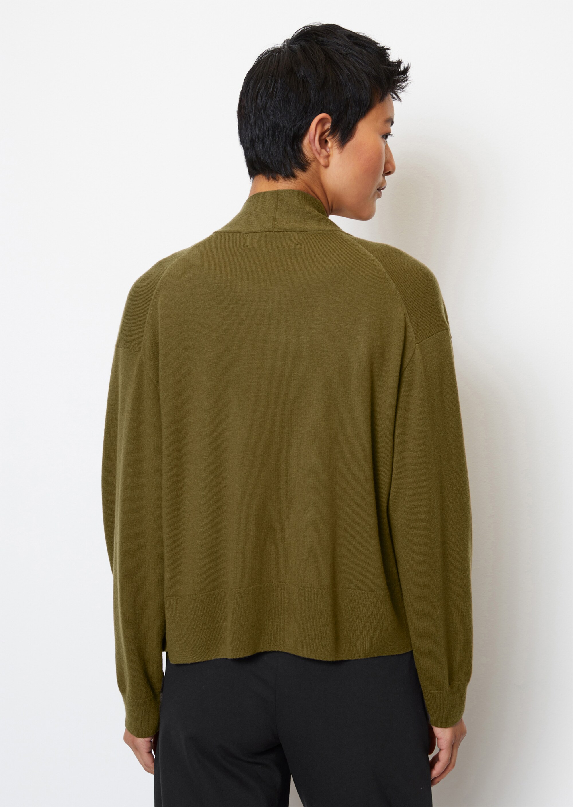 Cardigan loose aus Schurwolle-Viskose-Mix