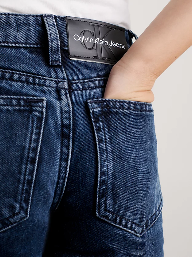 Calça jeans reta de cintura alta