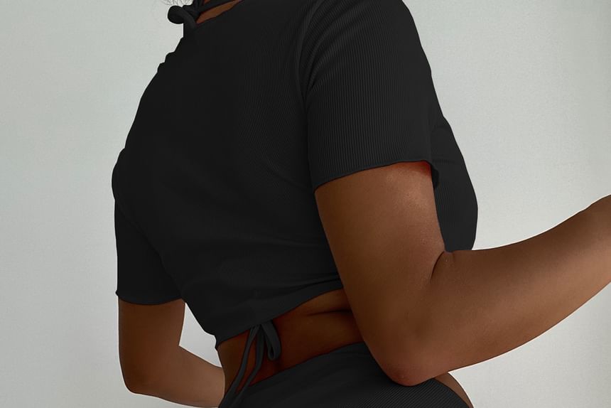 Trisica - Set: Halterbikini + wikkelzwemrok + korte mouw cover-up
