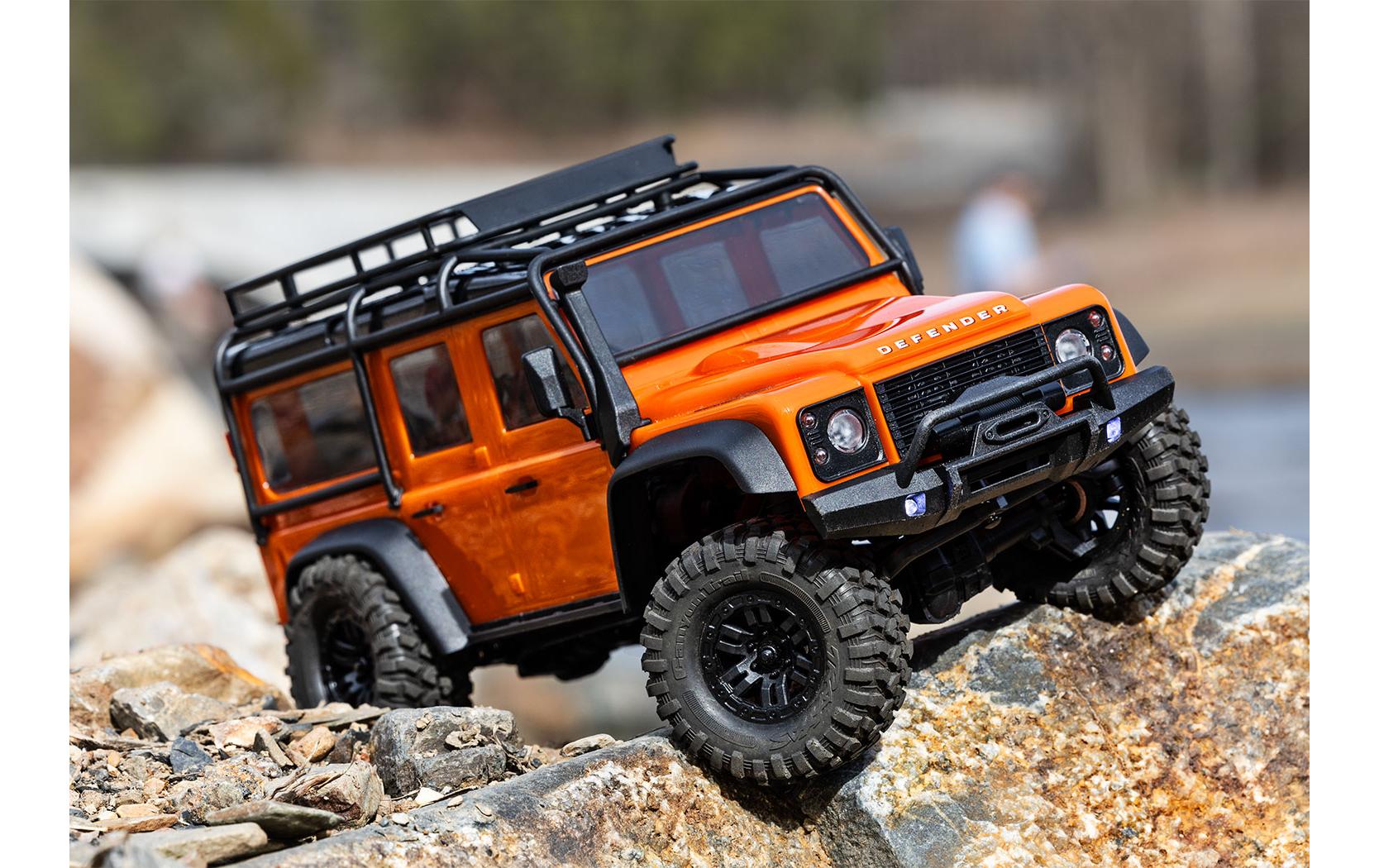 Scale Crawler TRX-4M Land Rover Defender Orange, RTR, 1:18<br>TRX-4 Performance im Mini-Format