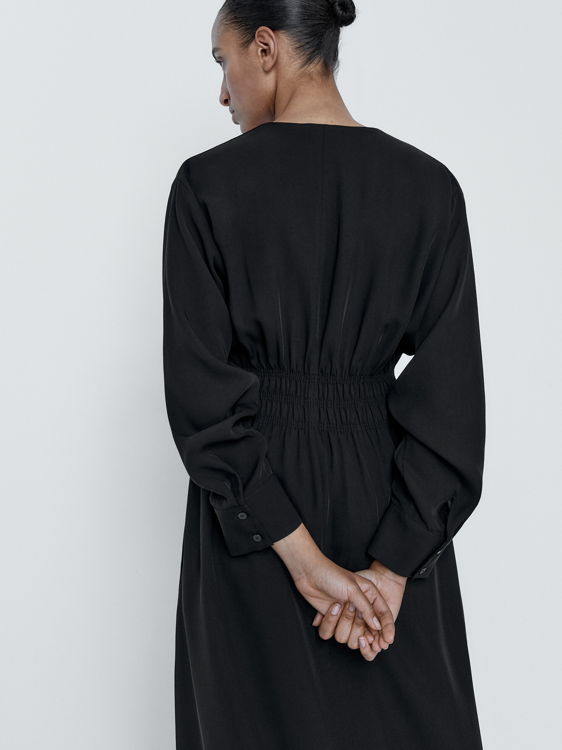 Vestido fluido com detalhe franzido - PETROLEUM