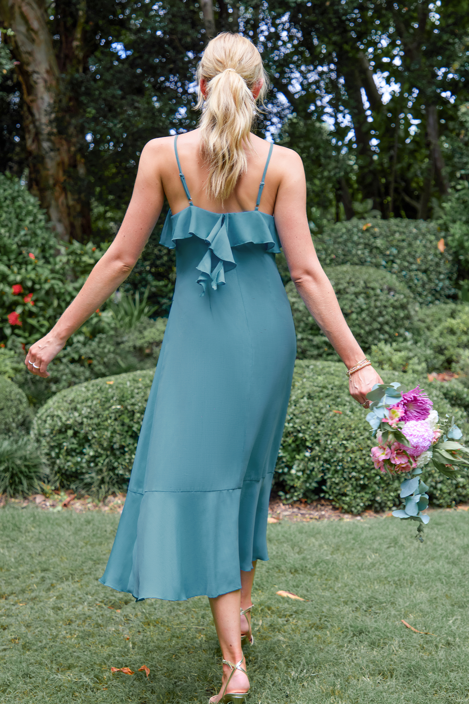 Robe maxi à volants asymétriques bleue