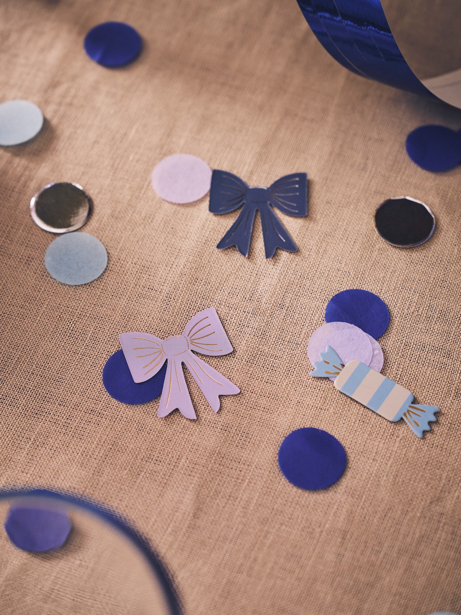 Borddekorationer | Papir. Assorterede motiver. | Lilac