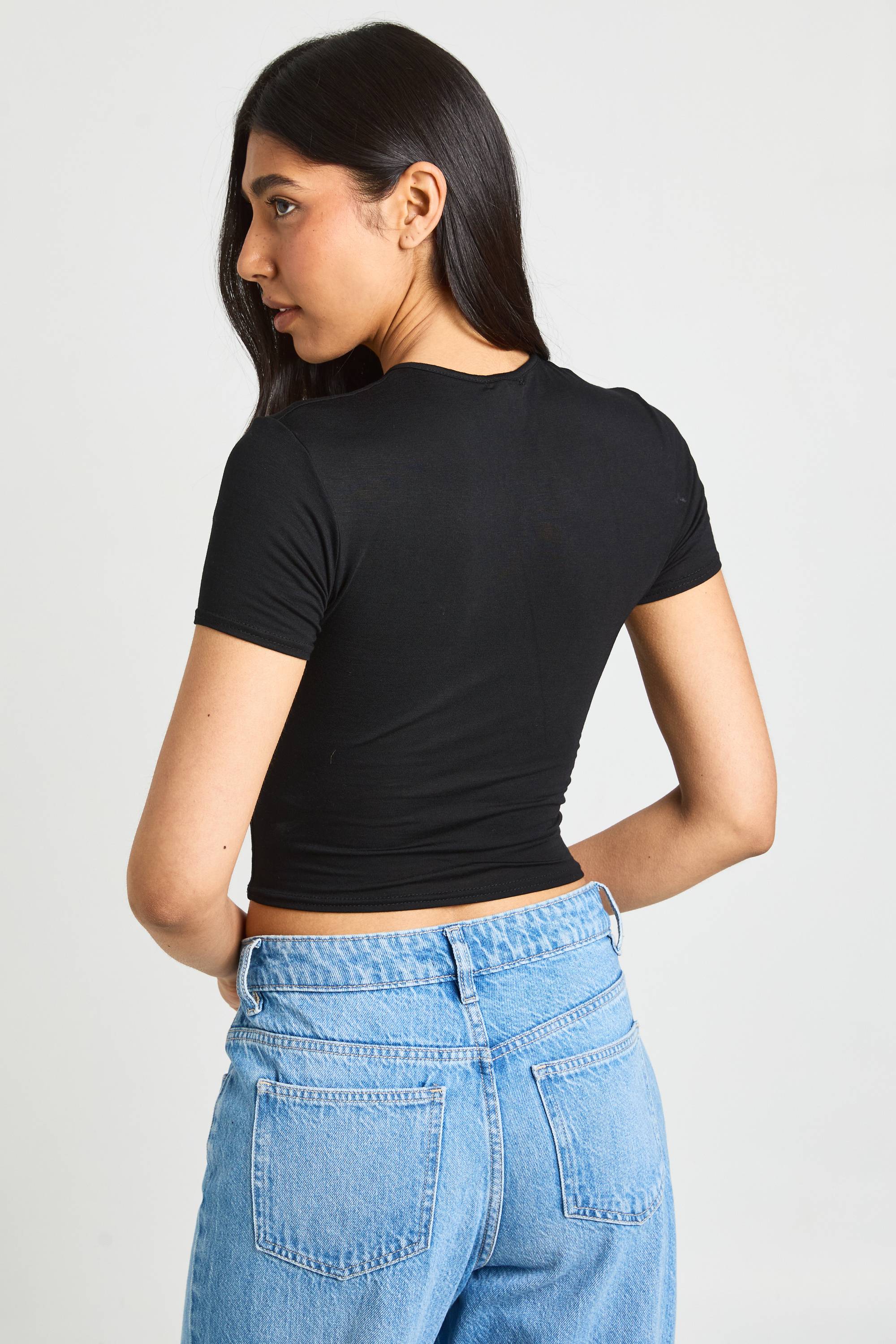 boohoo Top Court Basique À Manches Courtes Et Col Rond Pour Grande Taille