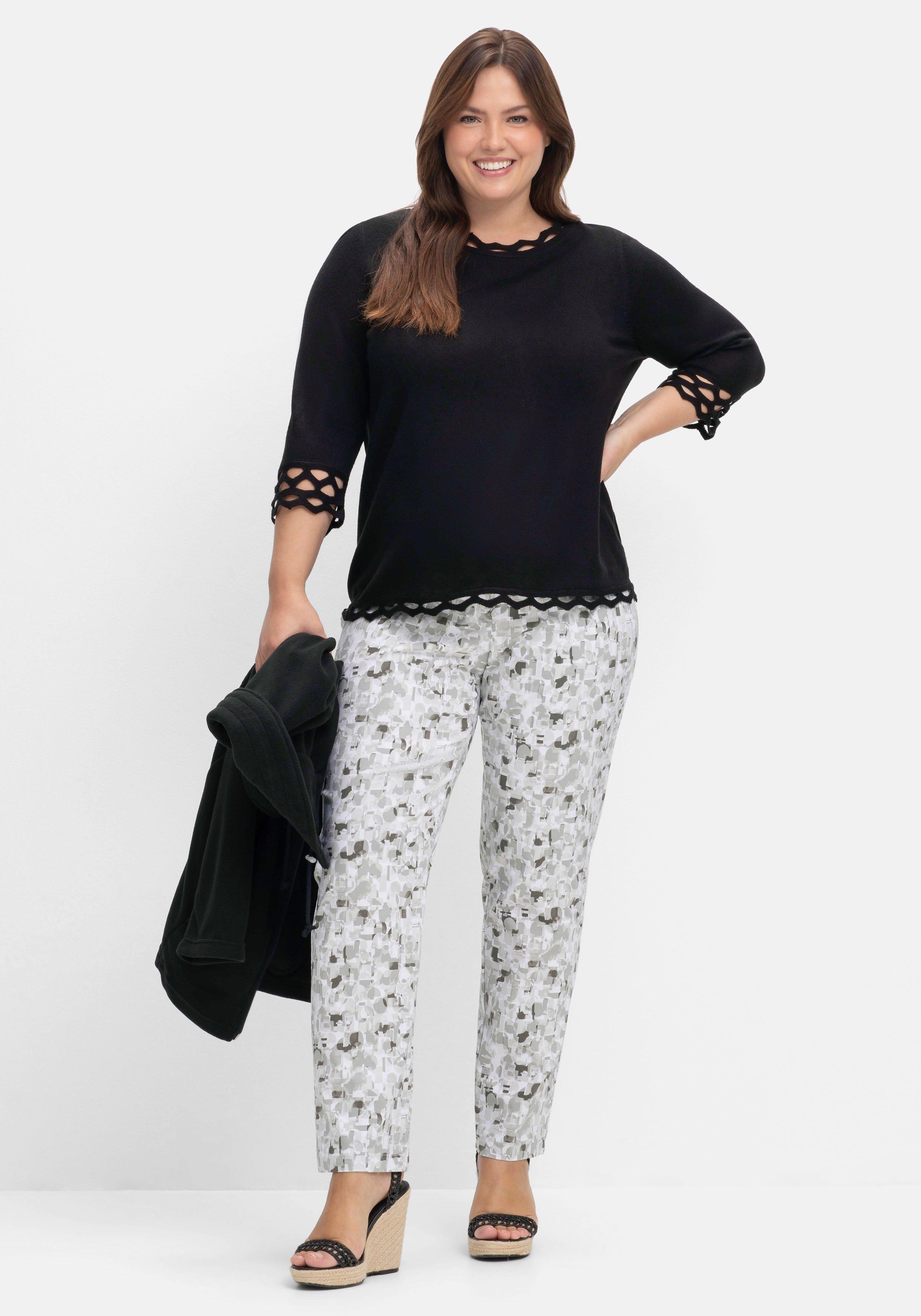 Schmale Bengalinhose mit Alloverdruck