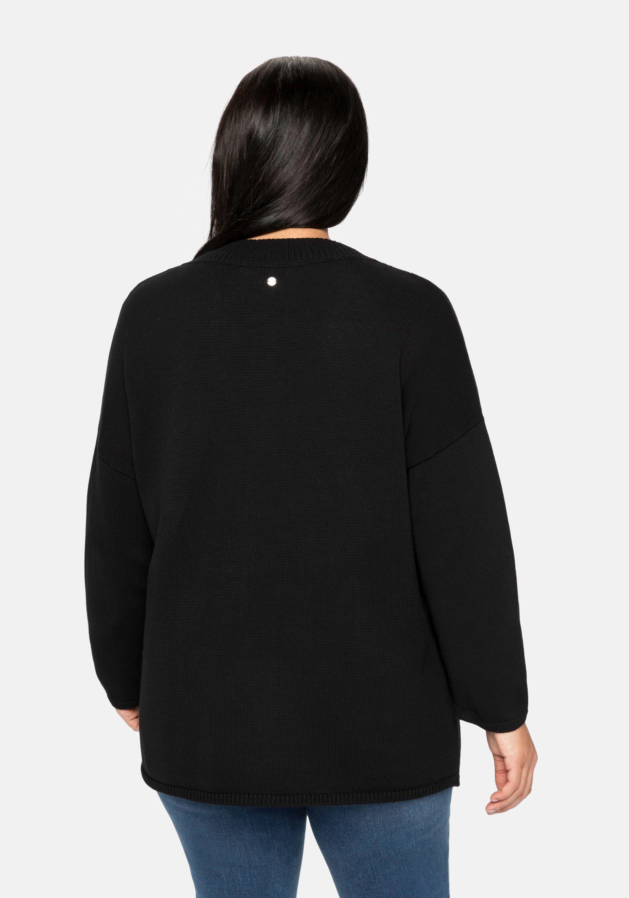 Strickjacke in Kurzform mit großen Taschen