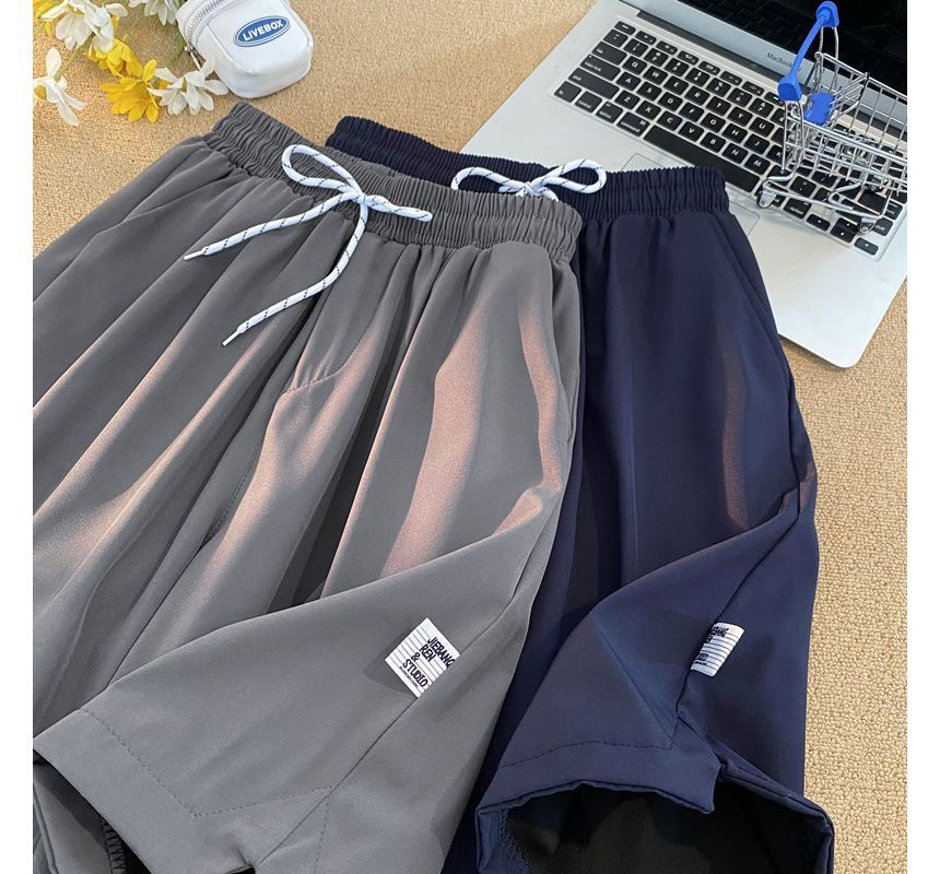 Sinlarity - Effen shorts met trekkoord in de taille