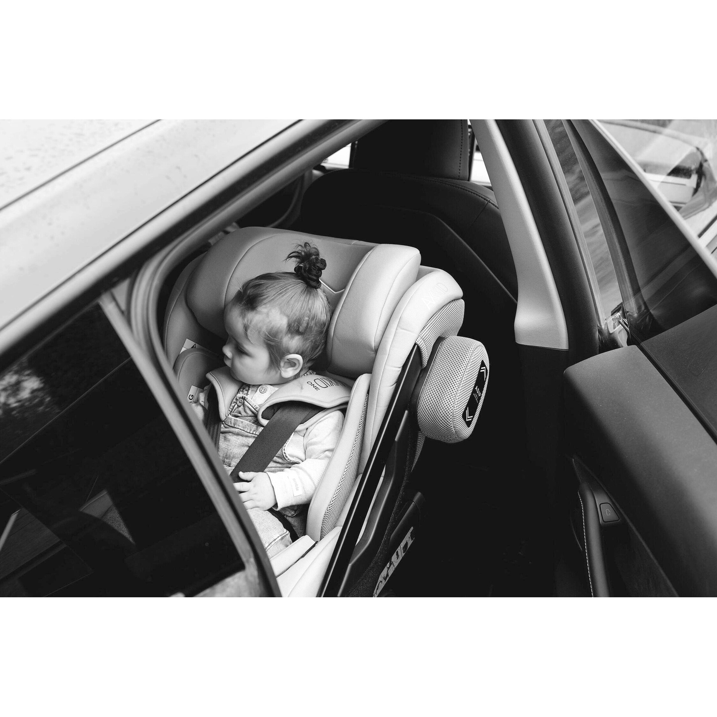 Axkid Kindersitz One 3 arctic mist grey