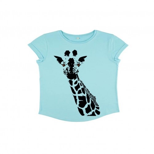 Camiseta feminina de manga curta com estampa de girafa turquesa em algodão orgânico, com totem animal.