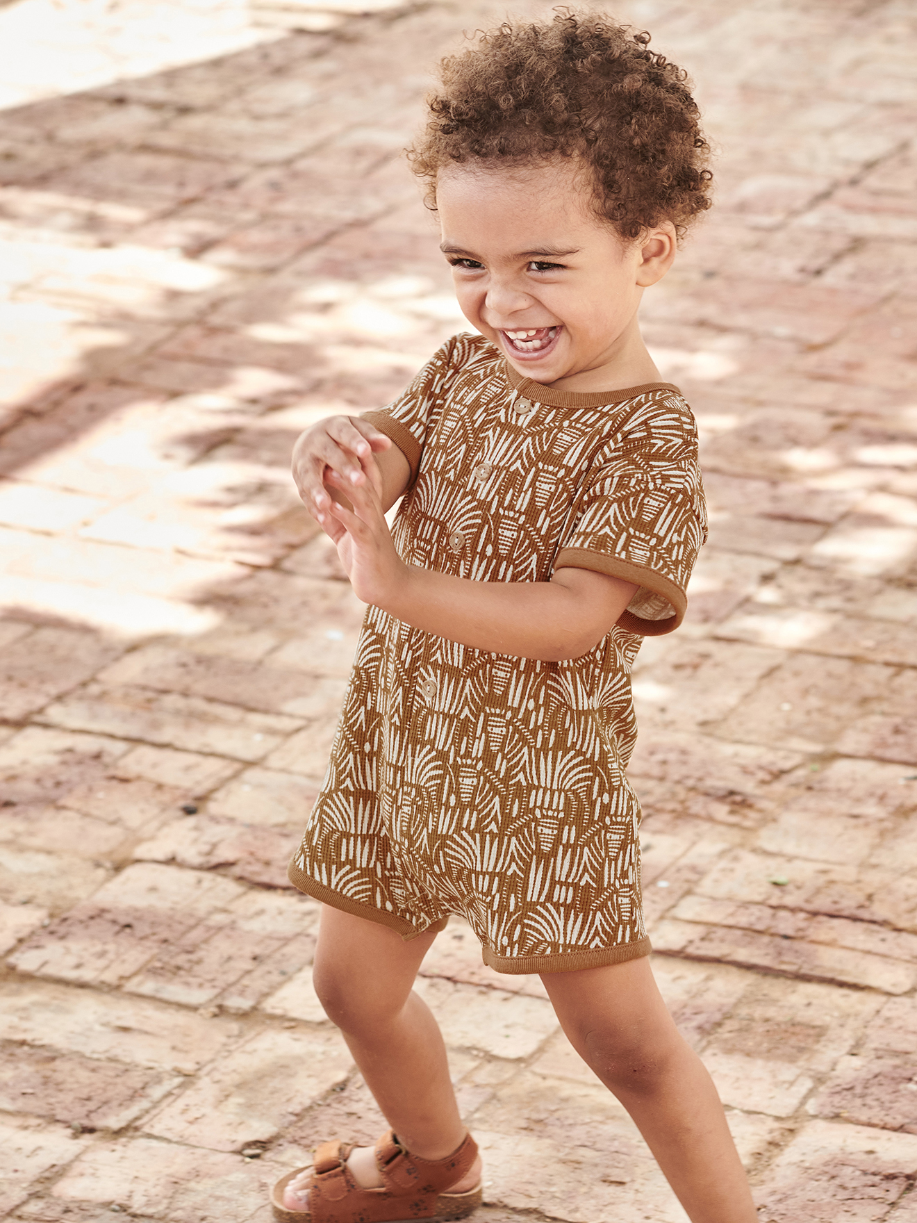 Conjunto de sandálias de couro para bebê menino com fecho de velcro + macacão infantil com estampa de selva