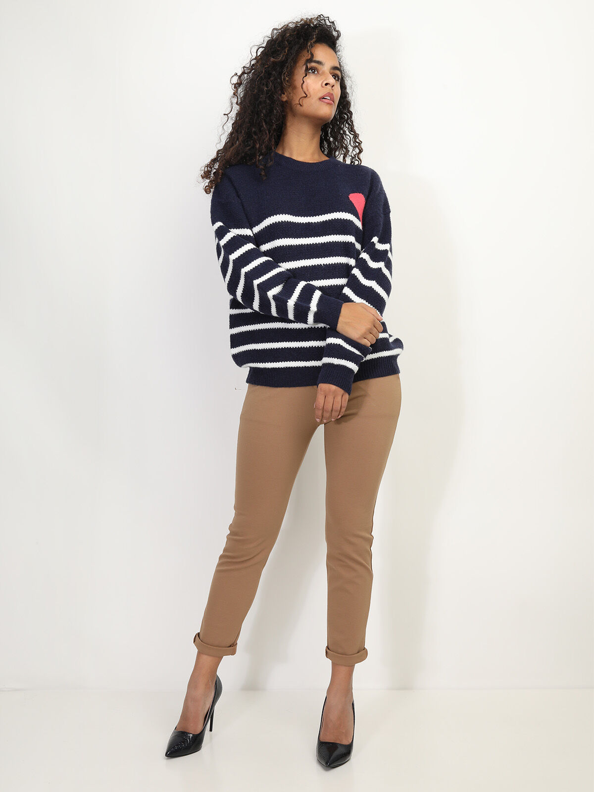 Pull marinière à motif cœur- Bleu marine