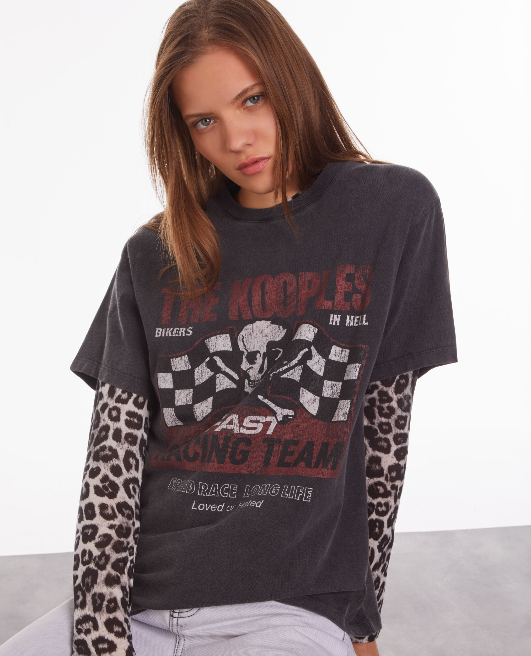 T-shirt noir avec sérigraphie Racing skull