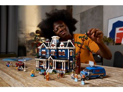 LEGO Stranger Things: Het huis van de familie Creel (11370)