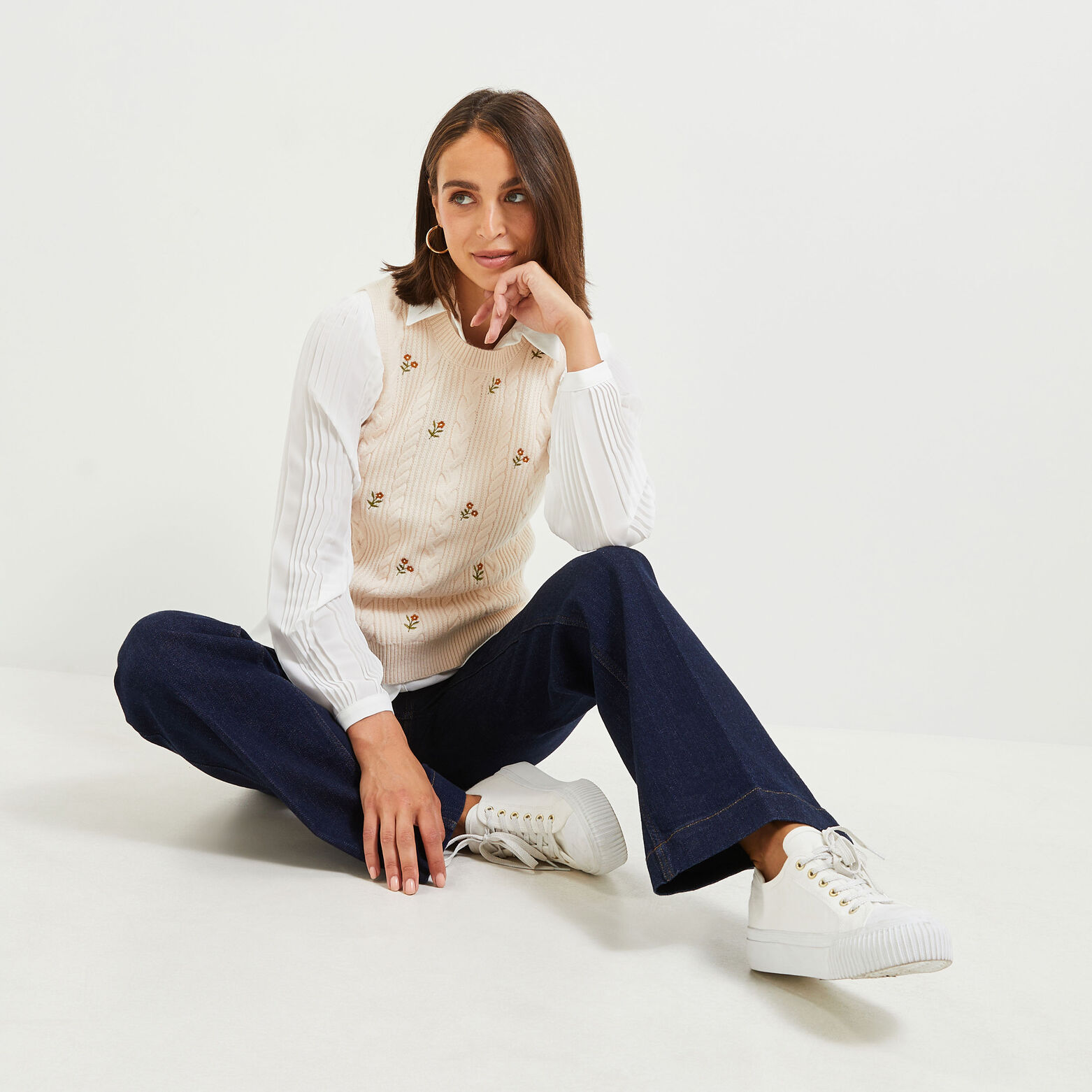 Pull sans manches broderie femme