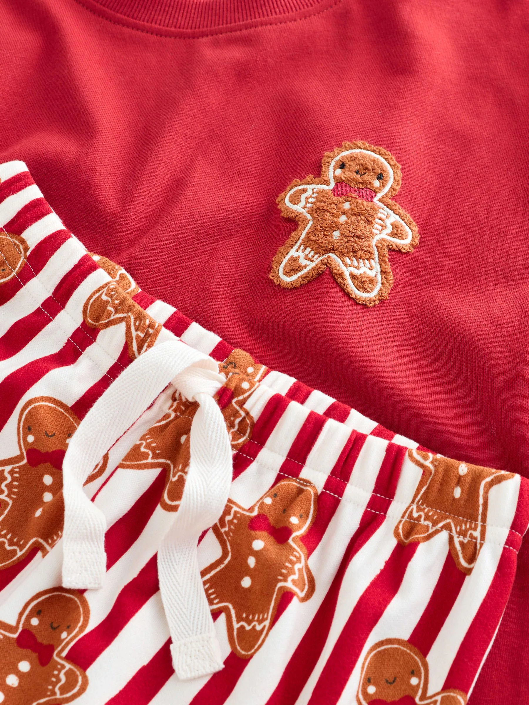 Rood met peperkoekenmannetje - Matching Family - Kerst - Cosy pyjama met lange mouwen (9mnd-16jr)