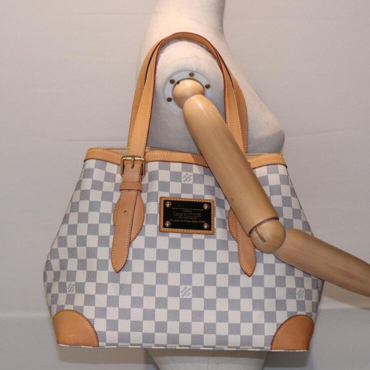 Louis Vuitton Vintage Louis Vuitton Hampstead White