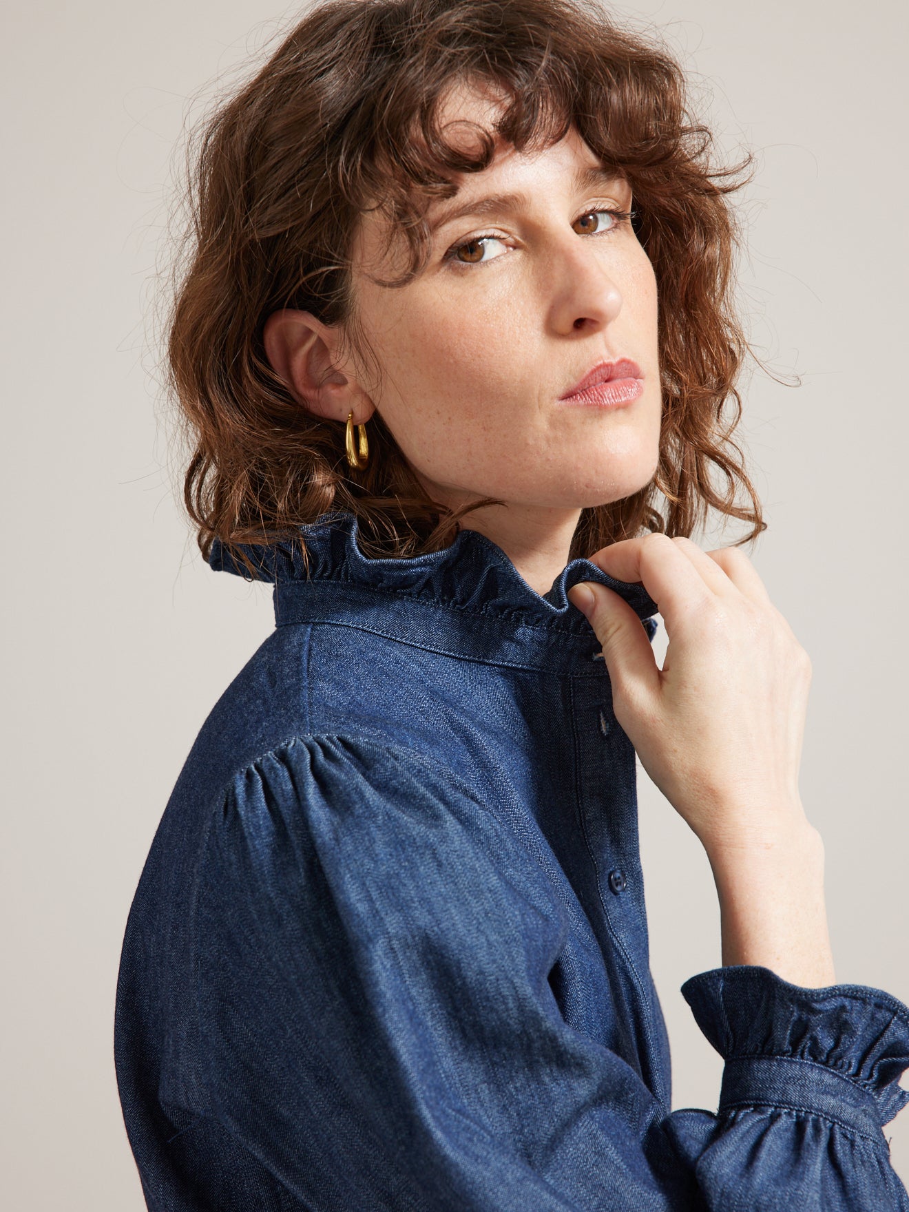Robe-chemise col froufrou femme en chambray