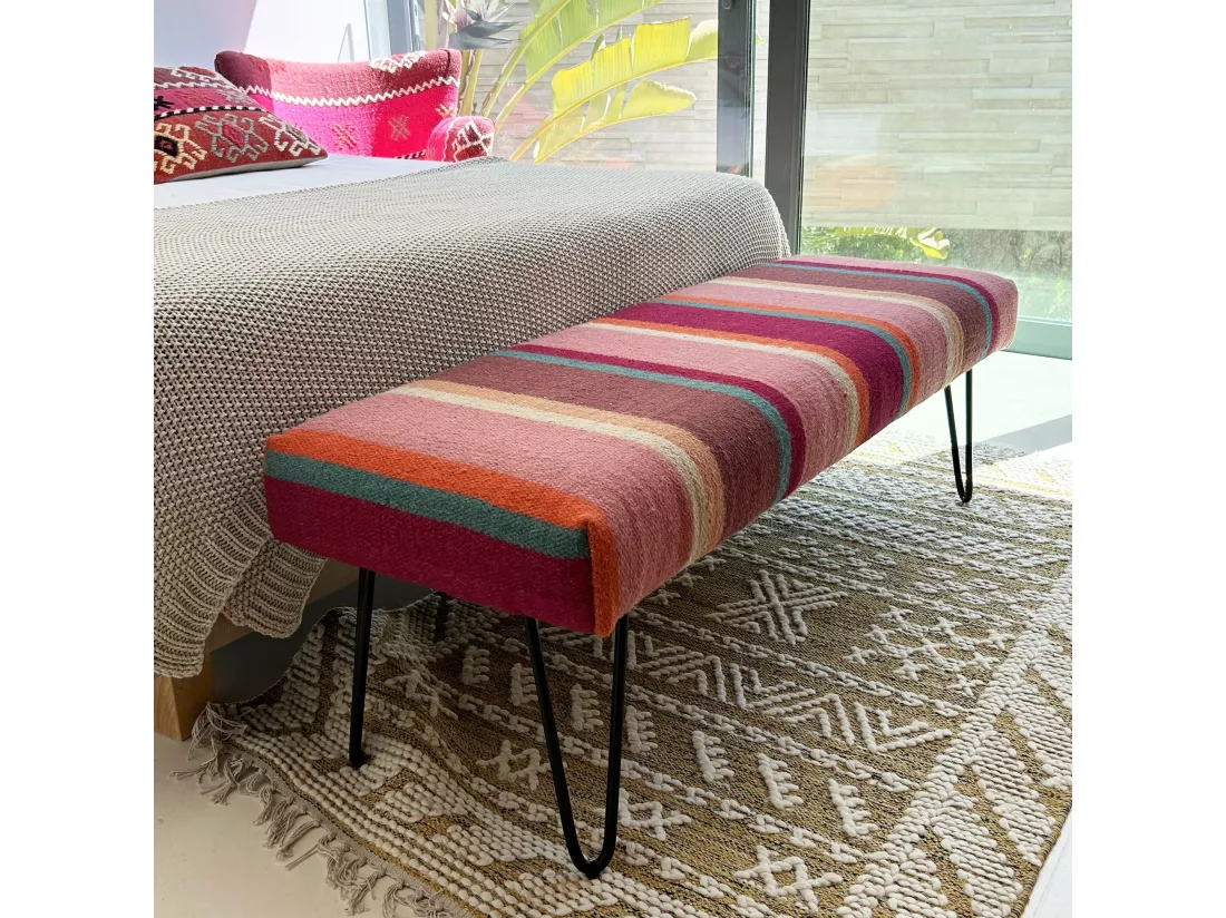 Now's Home - Banc En Tissu Colore Pieds Metal Noir 120x40x 42cm Chaquiras