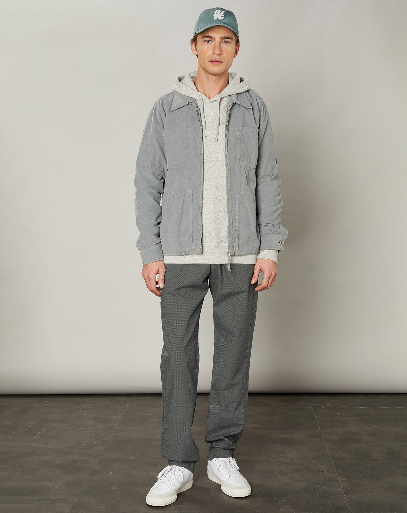 Hartford Veste en Velours Milleraies Damon vert sage