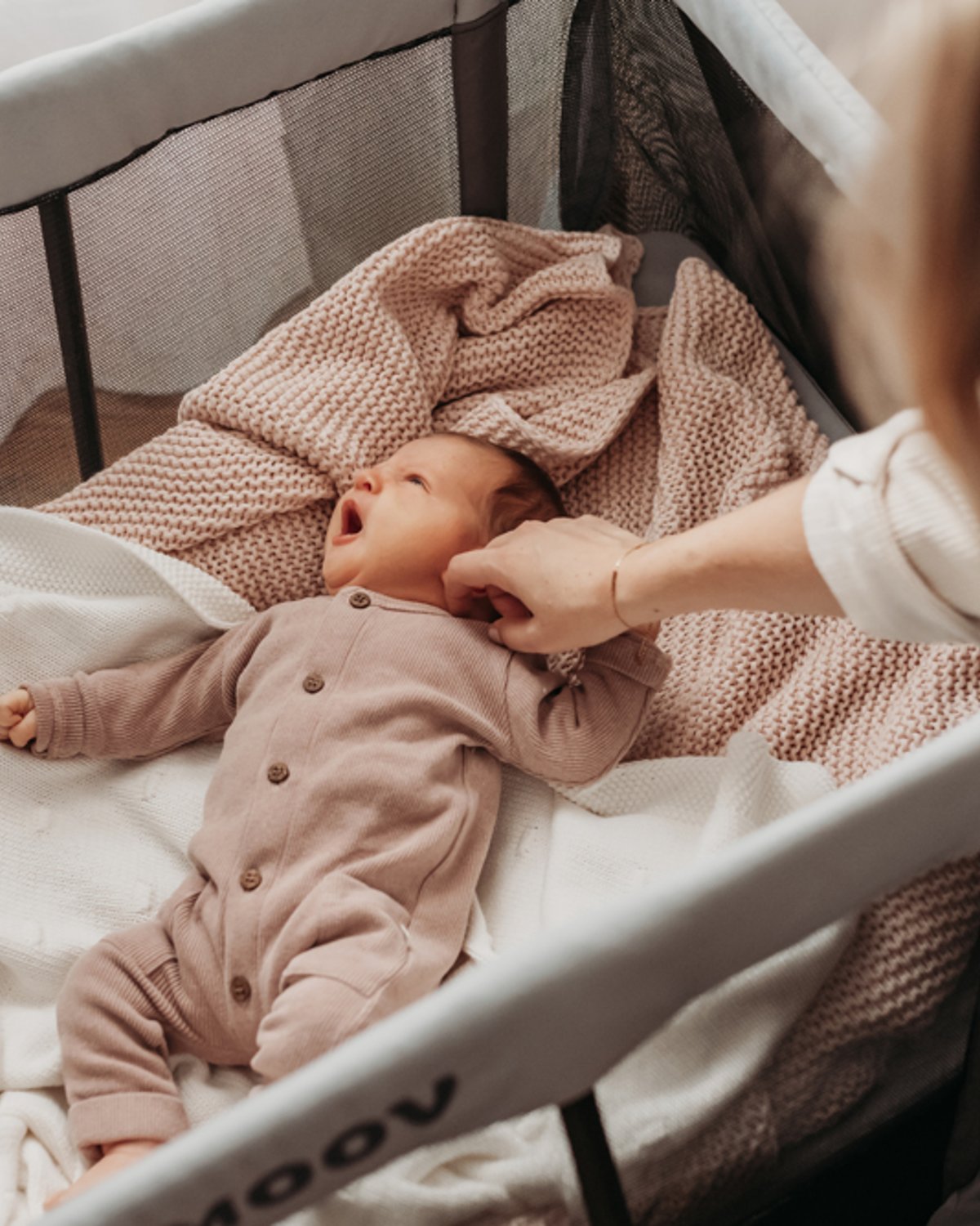 Reiseseng Baby 0-3år – m/ Madrass, Reisebag | Instant Pop-Up Travel Cot, Best i Test 2026
