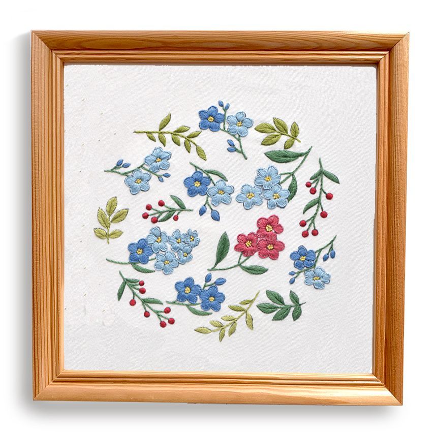 Embroidery Kingdom - DIY-borduurset met bloemen