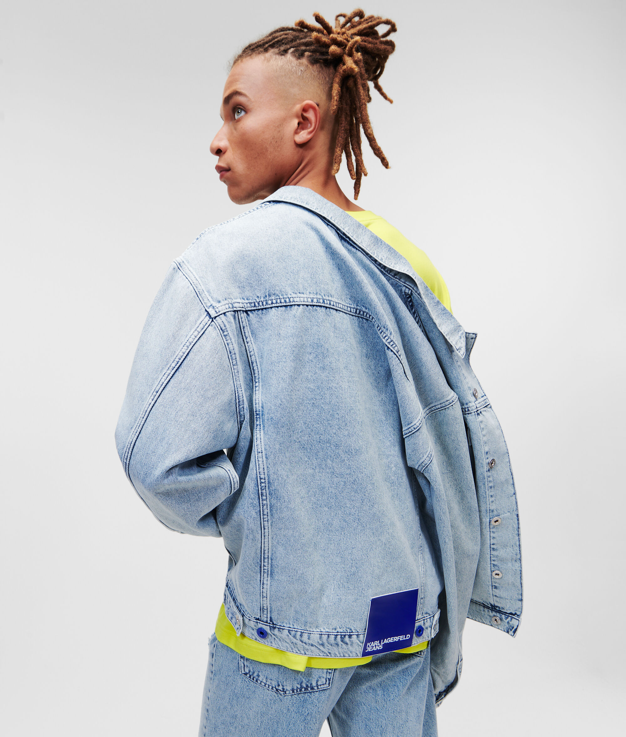 VESTE EN JEAN DÉCONTRACTÉE KLJ