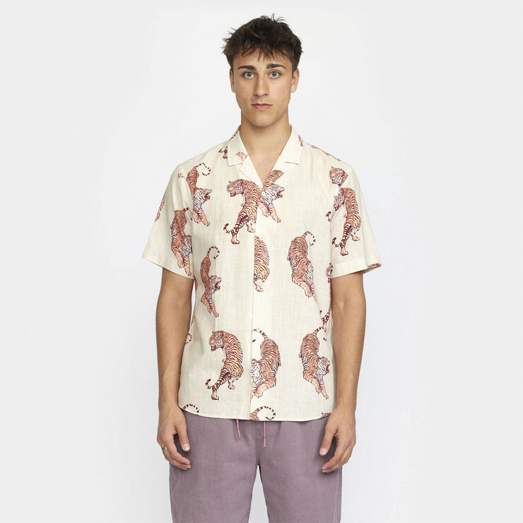 RVLT - Revolution Short sleeved shirt with a cuban collar in a cotton-slub fab Offwhite